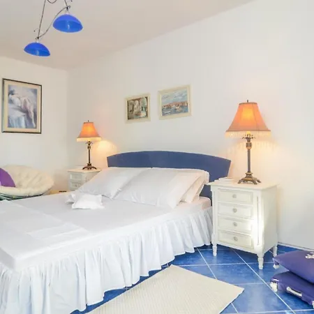 Ferienwohnung Fuer 2 Personen Ca 50 Qm In Orebic, Dalmatien Sueddalmatien Apartment *